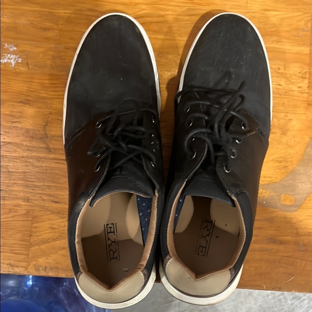 Rye Black Oxfords Sleek Minimalist Design